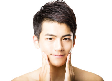 有魅力的年輕男子的肖像