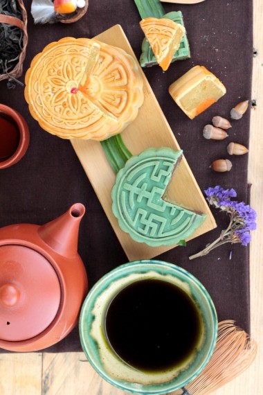中秋月餅和茶-中國(guó)甜點(diǎn)好吃