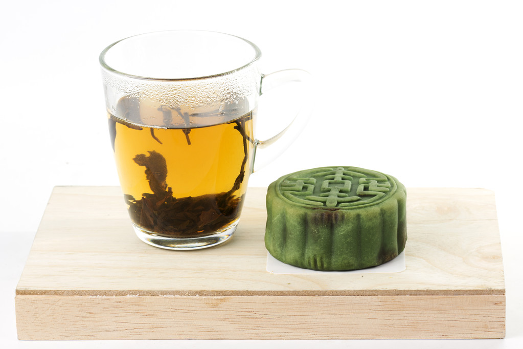 抹茶和杯茶月