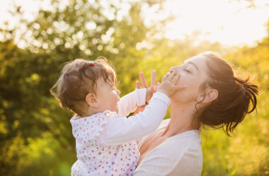 快樂媽媽和她的孩子