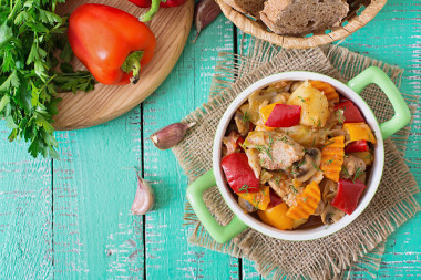 燉的肉與蔬菜圖片