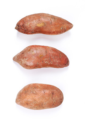 甜甜的红皮土豆照片