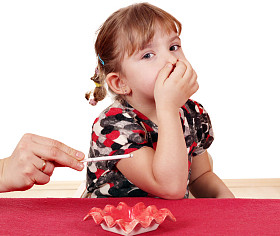 吸烟危害健康的儿童