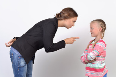 母亲和女儿有争吵