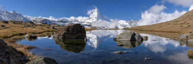 在 Stellisee 的馬特宏峰反射