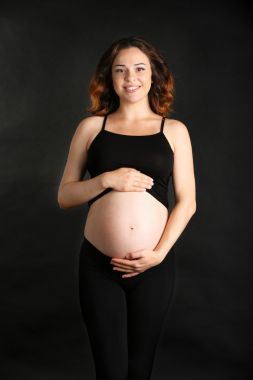 年輕快樂孕婦圖片