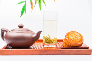 在木板上中秋月