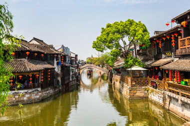 西塘古鎮(zhèn)西塘是首批中國歷史文化名鎮(zhèn)，坐落在浙江省，中國
