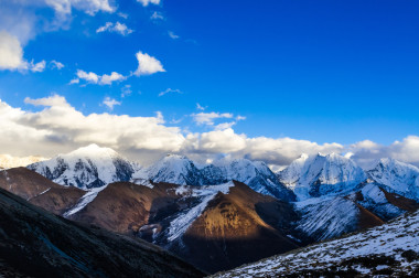 中国吉林长白山天池山的风景图片