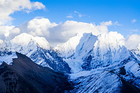 中国吉林长白山天池山的风景图片