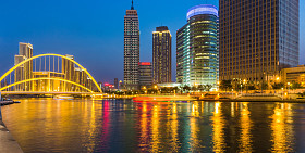 天津市海河美丽夜景