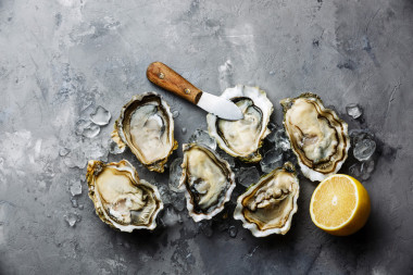 打開牡蠣罰款德克萊爾和檸檬