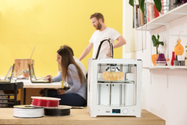 打印机提供的产品，设计师工作