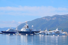 景观与船的形象图片