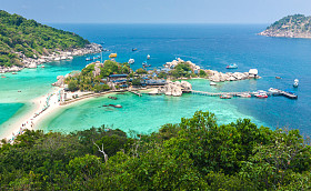 在泰国的 Koh Nangyuan 的高角度视图