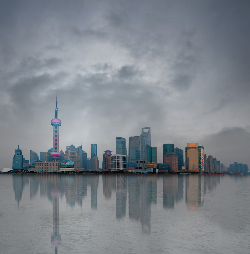 上海的烟雾图片