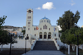 教会从佩里希腊圣托里尼岛