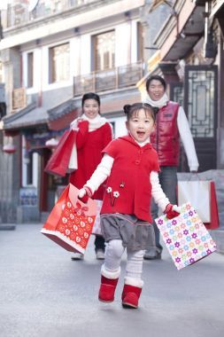 家人去购物图片