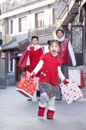 家人去购物图片