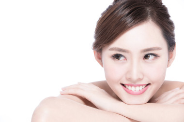 美麗的女人笑
