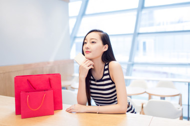 在商場(chǎng)里休息圖片