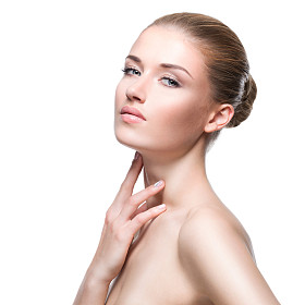 与健康皮肤美丽性感的女人.图片