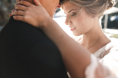 新娘和新郎構(gòu)成圖片