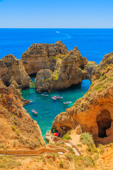 漁船在海上的視圖圖片