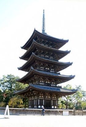 五级宝塔的兴福寺