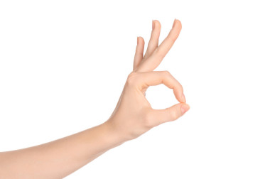 美麗與健康主題:工作室白色背景下美麗優(yōu)雅的女性手勢