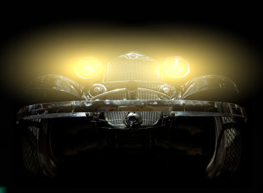 舊車(chē)與閃爍燈