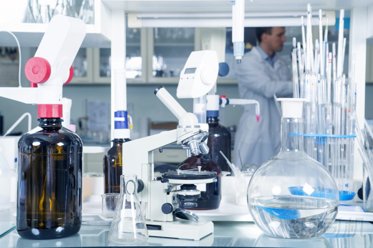 實(shí)驗(yàn)室顯微鏡。科學(xué)和衛(wèi)生保健的研究背景