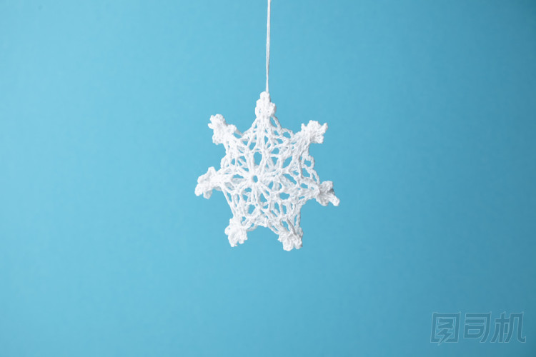 針織的雪花在空氣中圖片