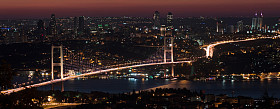 博斯普鲁斯海峡大桥夜景图片