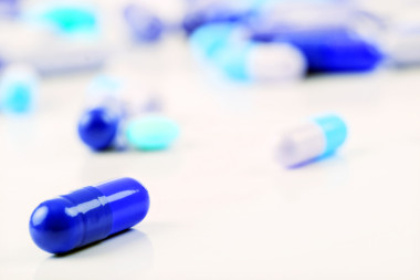 什錦的丸白色背景