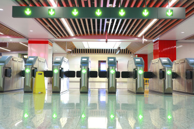 地鐵站制動機旋轉(zhuǎn)柵門大門