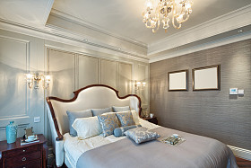 现代卧室的内部照片