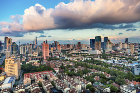 浦西浦东建筑摩天大楼城市景观上海中国