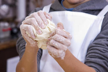 傳統(tǒng)糕點的過程