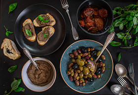 Tapenade 和普罗旺斯小食