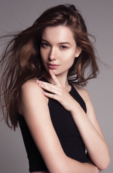 漂亮的女人和長直發(fā).照片