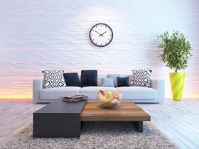 客厅里白波墙上的大手表照片