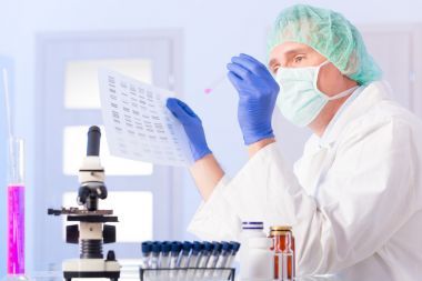 科學(xué)家分析 Dna圖片