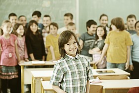 孩子们在学校上教训图片