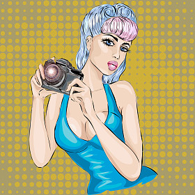 炙手可热的性感女人用相机拍照