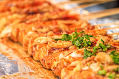 燒烤臭豆腐在街頭夜市 (素食主義者)