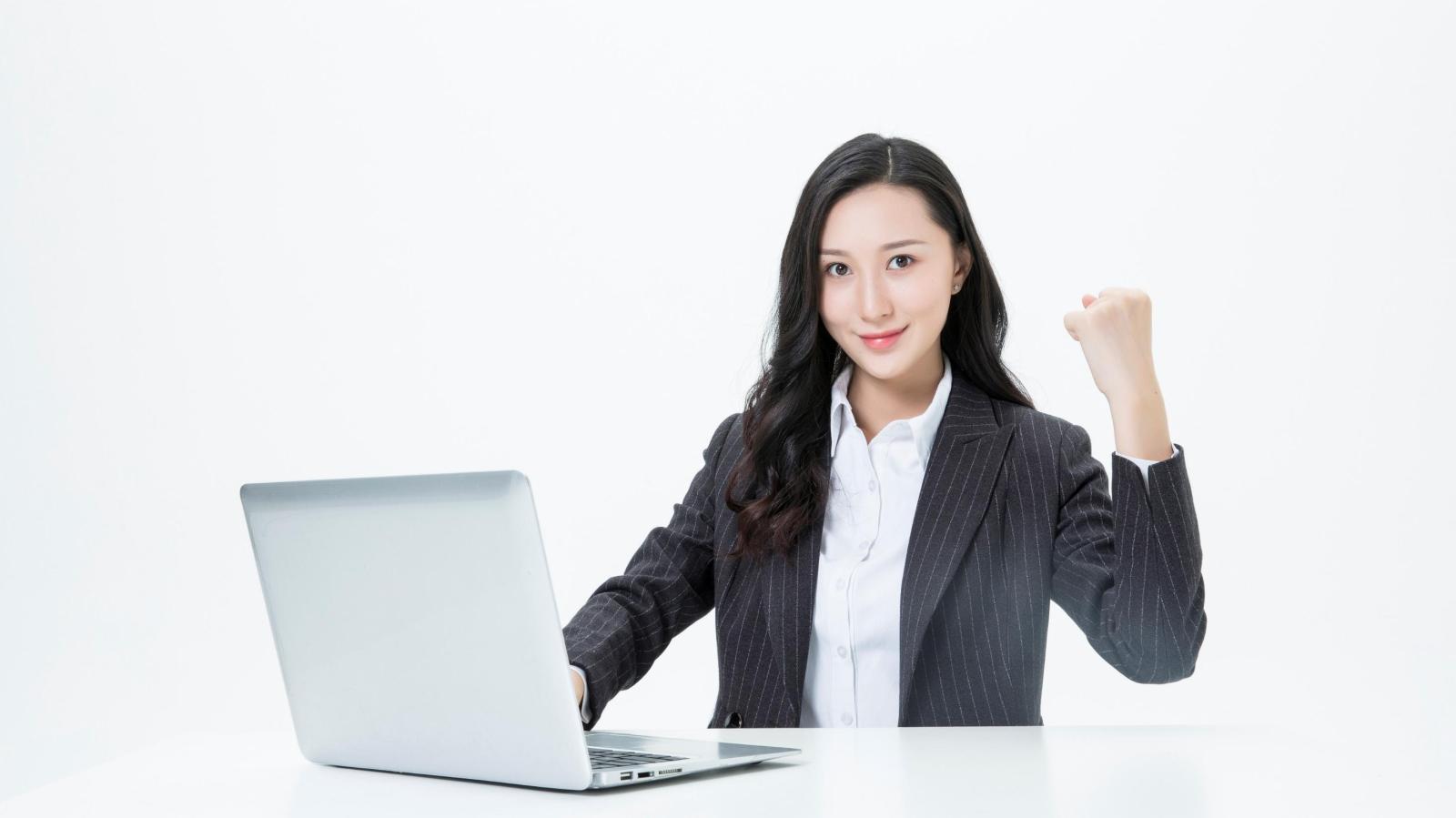 工作總結(jié)匯報(bào)年終總結(jié)述職報(bào)告工作計(jì)劃