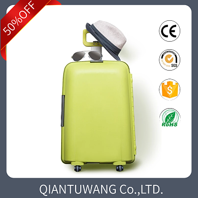 跨境电商国际站主图箱包