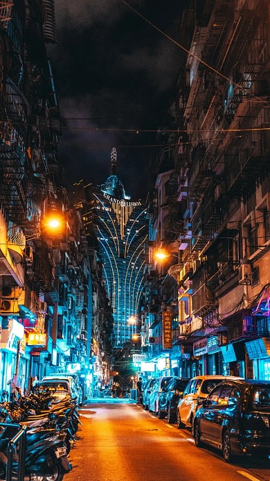 手机壁纸科幻灯光街道汽车高楼