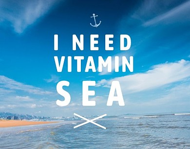 海边蓝天英文简约拼图
